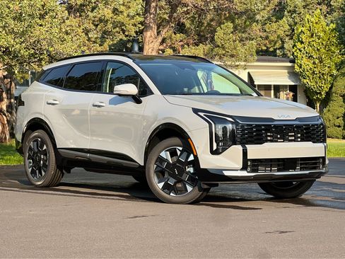 New 2026 Kia Sportage SX image 2