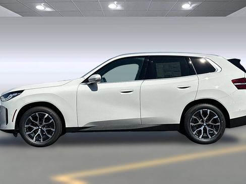 Used 2025 BMW X3 xDrive30i w/ Convenience Package image 2