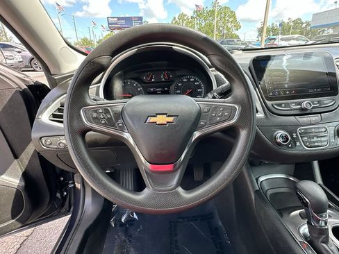 Used 2023 Chevrolet Malibu LT FWD image 11