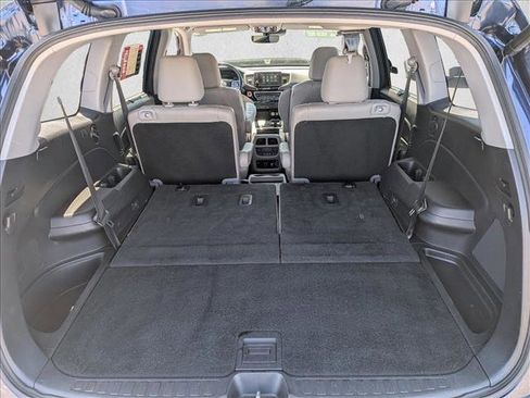 Used 2019 Honda Pilot Touring image 5