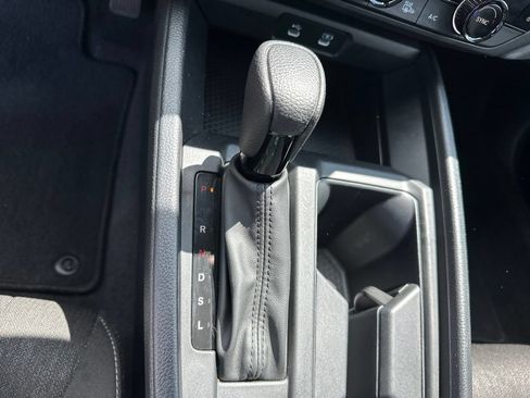 Certified 2023 Honda Accord EX image 27