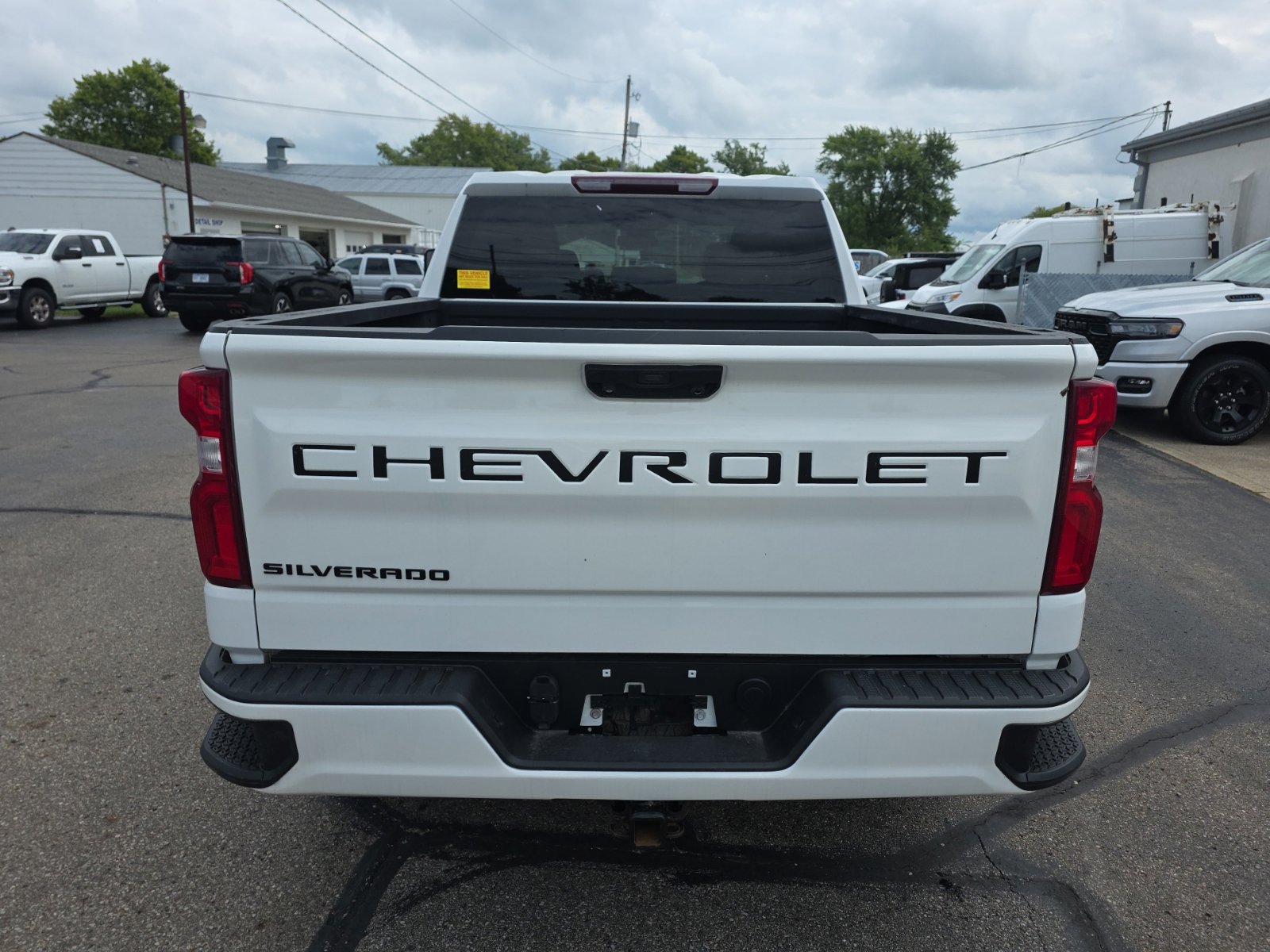 Used 2023 Chevrolet Silverado 1500 RST w/ Max Trailering Package AWD/4WD image 4