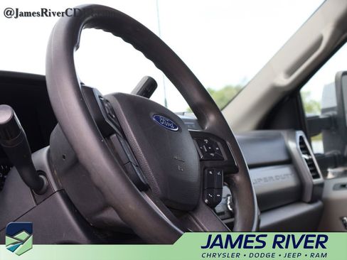 Used 2022 Ford F450 XLT w/ XLT Premium Package AWD/4WD image 24