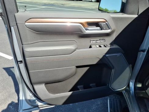 New 2026 Chevrolet Silverado 1500 High Country AWD/4WD image 11