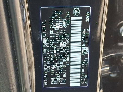 Used 2025 Toyota Camry LE FWD image 28