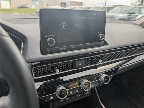 Used 2024 Honda Civic EX-L image 17