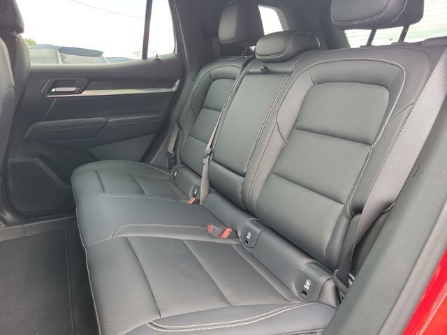 Used 2025 GMC Terrain Elevation w/ Elevation Premium Package AWD/4WD image 26