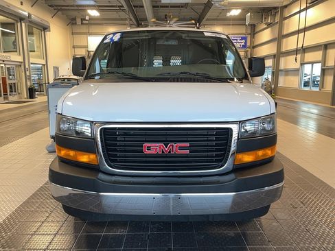 Used 2024 GMC Savana 2500 w/ Driver Convenience Package RWD image 3