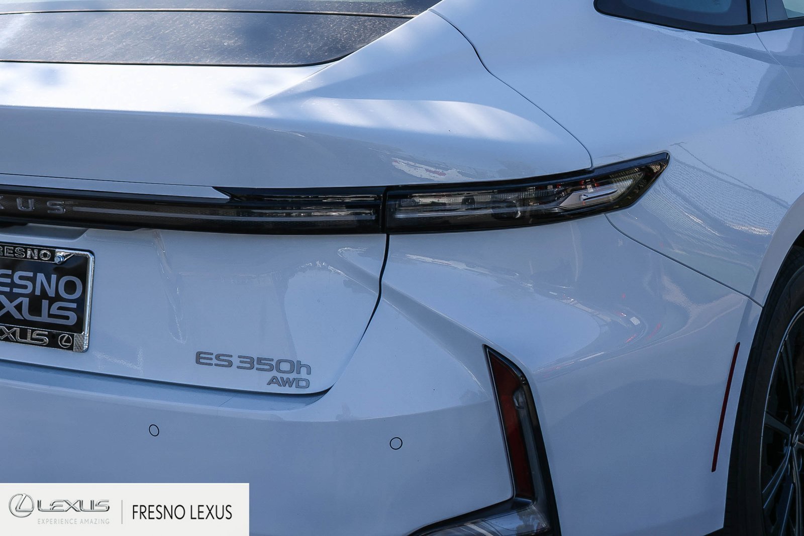 New 2026 Lexus ES 350h AWD image 7