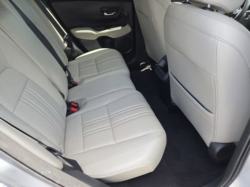 Used 2025 Honda HR-V EX-L image 17