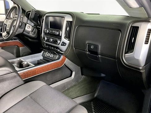 Used 2017 GMC Sierra 1500 SLE image 27