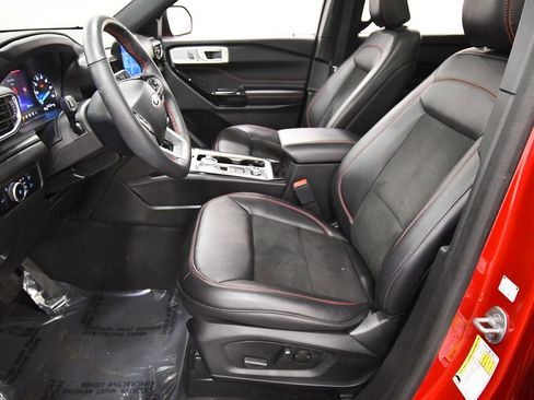 Used 2023 Ford Explorer ST-Line w/ Class IV Trailer Tow Package image 14