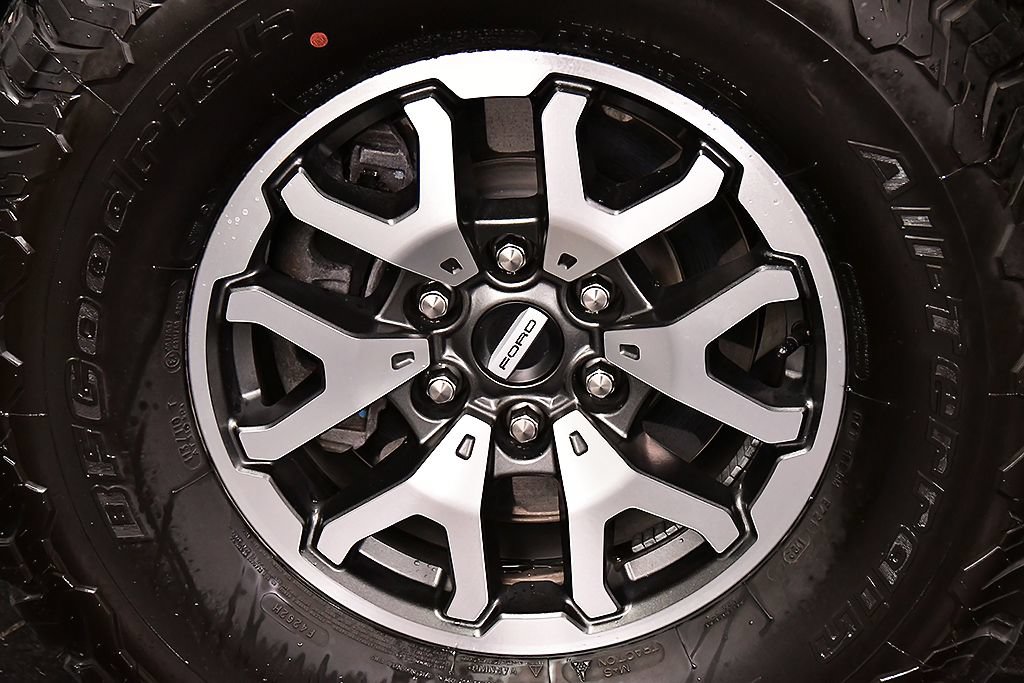 Used 2022 Ford F150 Raptor w/ Equipment Group 801A High AWD/4WD image 9