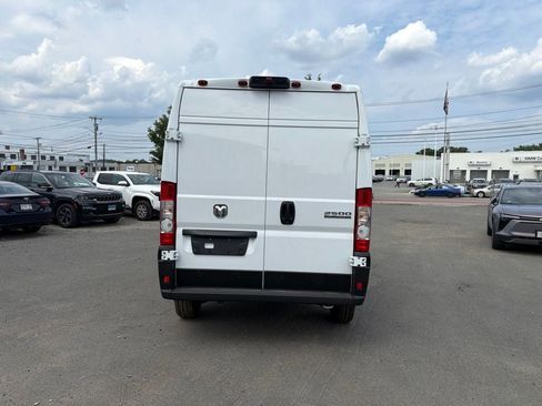 New 2026 RAM ProMaster 2500 w/ Convenience Group FWD image 4