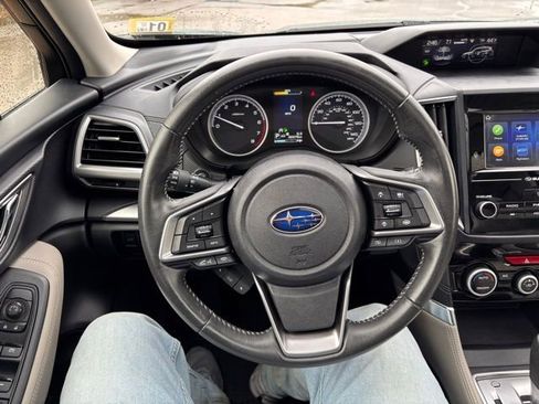 Used 2024 Subaru Forester Premium image 28