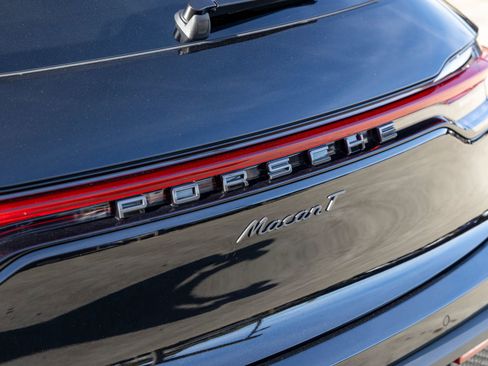 New 2025 Porsche Macan Turbo image 19