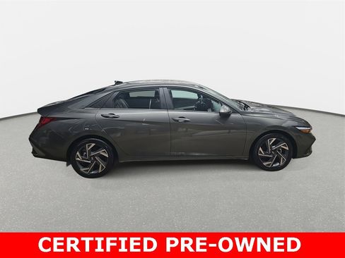 Certified 2025 Hyundai Elantra Limited image 4