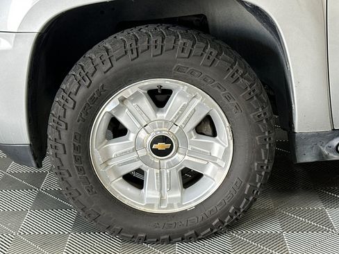 Used 2013 Chevrolet Avalanche LT w/ Suspension Package, Off-Road AWD/4WD image 39