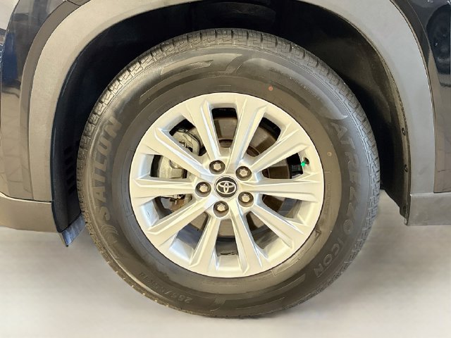 Used 2025 Toyota Grand Highlander FWD image 33