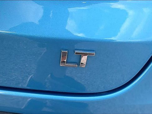 Used 2025 Chevrolet Trax LT FWD image 10