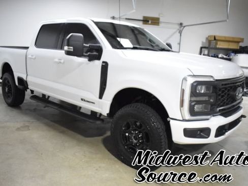 Used 2024 Ford F250 XLT w/ XLT Premium Package AWD/4WD image 5