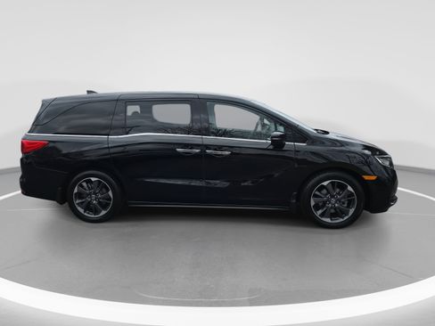 Used 2023 Honda Odyssey Elite image 4
