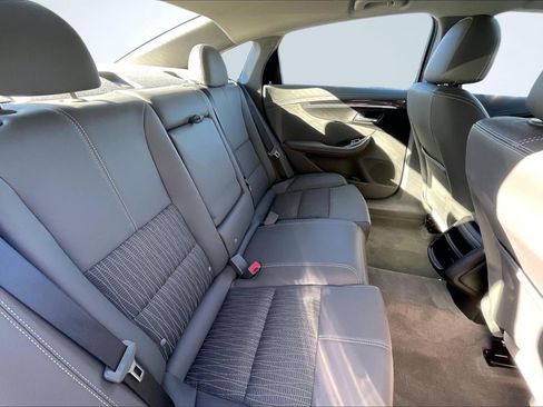 Used 2018 Chevrolet Impala LS image 27