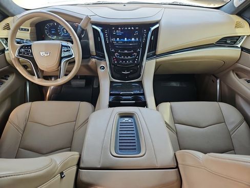 Used 2019 Cadillac Escalade Platinum AWD/4WD image 20