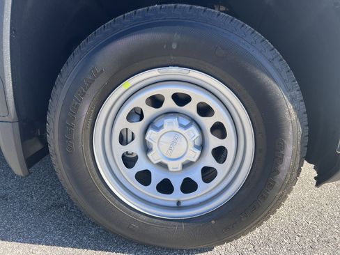 New 2026 GMC Sierra 1500 Pro w/ Pro Value Package image 14