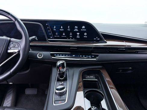 Used 2022 Cadillac Escalade Sport Platinum AWD/4WD image 13