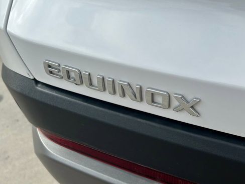 Used 2025 Chevrolet Equinox LT FWD image 12