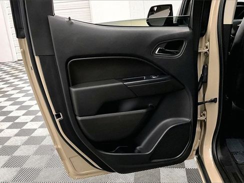 Used 2022 Chevrolet Colorado ZR2 w/ ZR2 Dusk Special Edition image 19