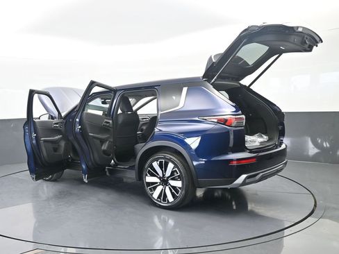 New 2026 Mitsubishi Outlander SE image 76