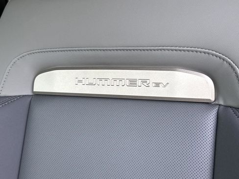 New 2025 GMC Hummer EV 2X image 38