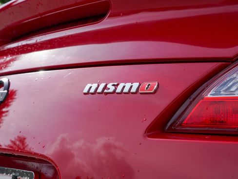 Used 2017 Nissan 370Z NISMO RWD image 7