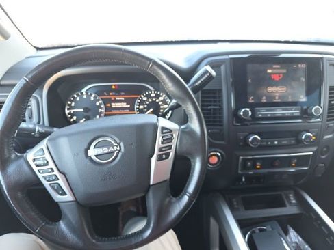 Used 2023 Nissan Titan SV w/ SV Convenience Package image 14