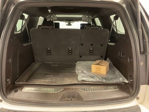 Used 2021 GMC Yukon XL Denali w/ Denali Ultimate Package AWD/4WD image 9