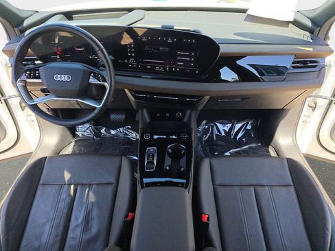 Used 2025 Audi Q6 e-tron Premium Plus w/ Premium Plus AWD/4WD image 10