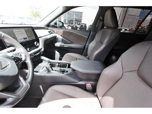 Used 2025 Lexus TX 350 FWD w/ Technology Package image 12