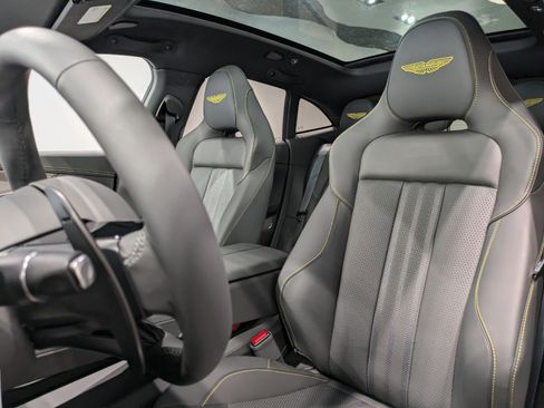 Used 2025 Aston Martin DBX 707 image 12