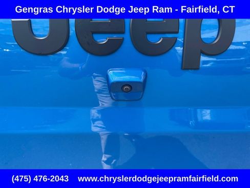 Certified 2025 Jeep Gladiator Sport AWD/4WD image 24