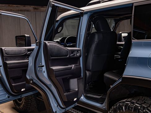 Used 2025 Toyota Land Cruiser w/ Premium Package image 28