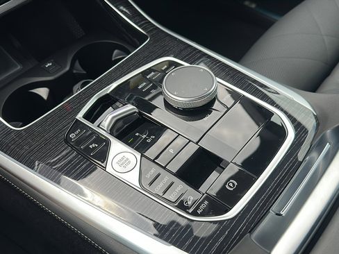 New 2026 BMW X5 xDrive40i w/ M Sport Package image 25
