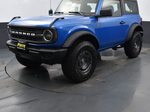 New 2025 Ford Bronco 2-Door w/ Sasquatch Package image 1