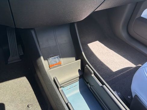 New 2026 Volvo EX30 Ultra w/ Protection Package Premier AWD/4WD image 21