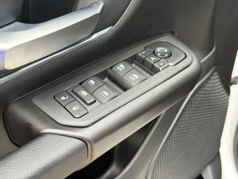 New 2027 RAM 1500 4x4 Crew Cab image 15