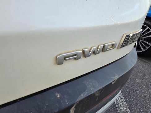 Used 2020 GMC Acadia SLT w/ Driver Alert Package II image 7