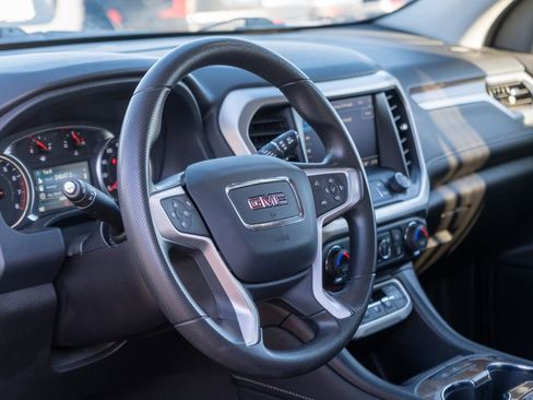 Used 2023 GMC Acadia SLE w/ Driver Convenience Package image 25