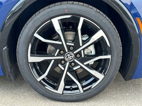 New 2026 Toyota Prius Plug-In Hybrid image 12