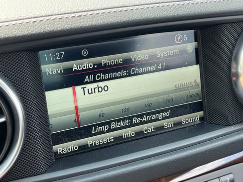 Used 2014 Mercedes-Benz SL 550 image 33